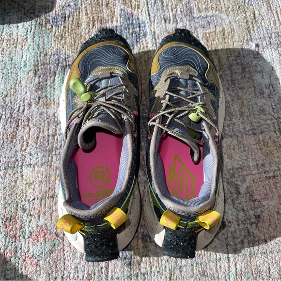 Reebok Sneakers - Picture 7 of 11